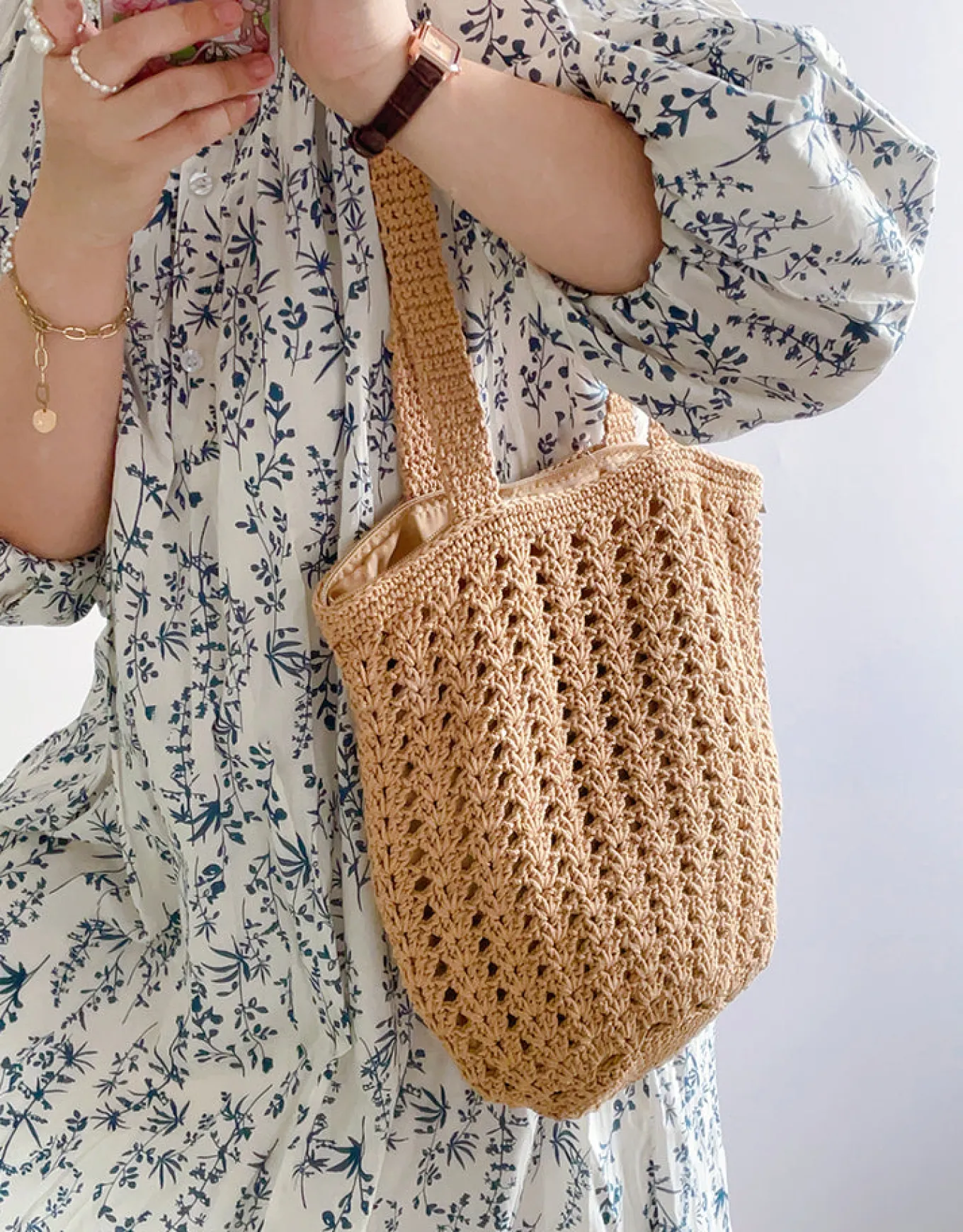 Elena Handbags Handmade Crochet Retro Style Tote Bag