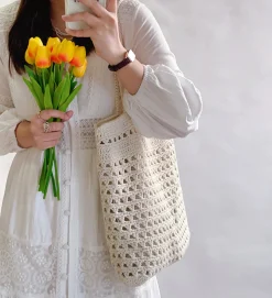 Elena Handbags Handmade Crochet Retro Style Tote Bag